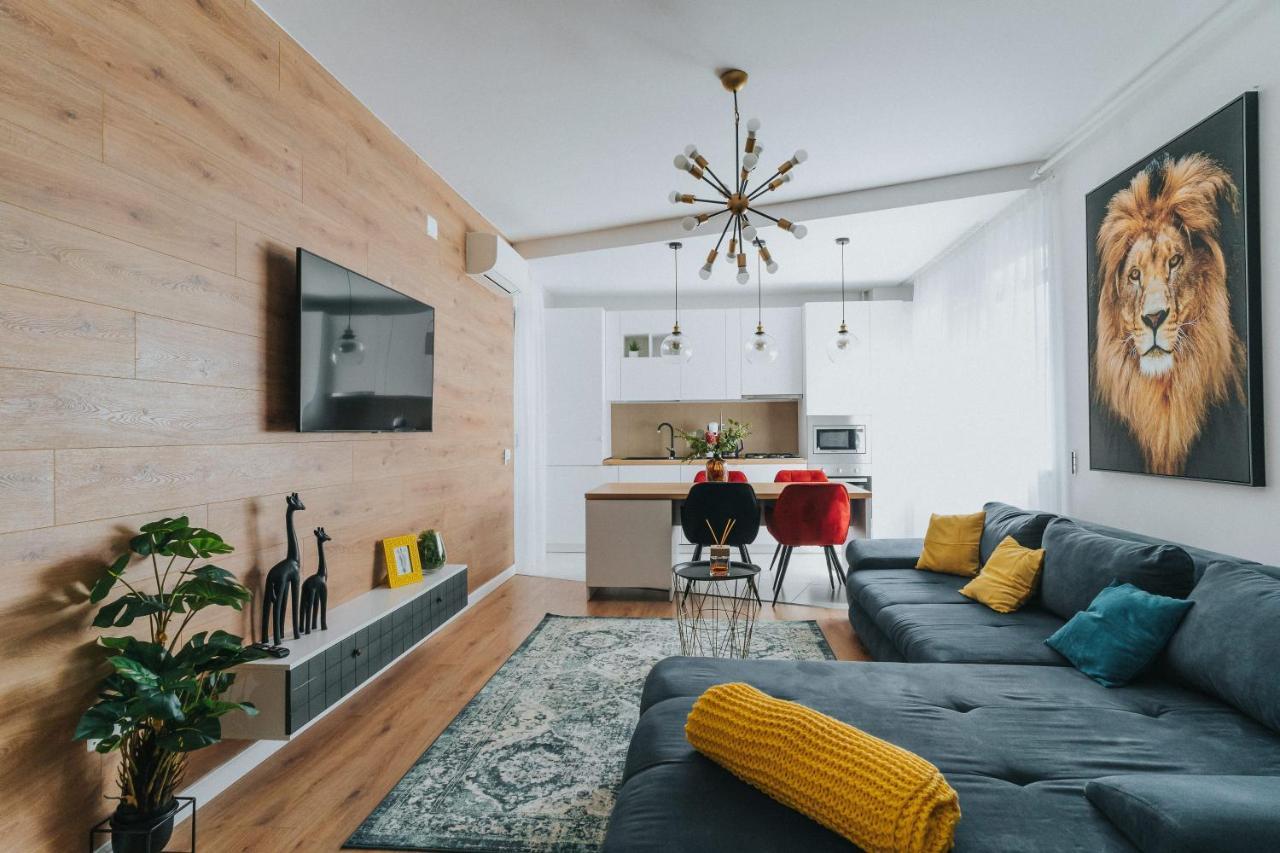 Urban Safari At Eas Residence Oradea Ngoại thất bức ảnh