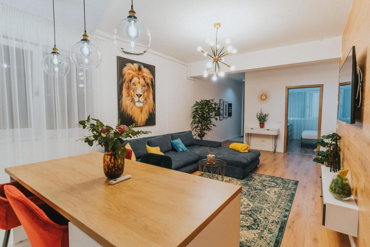 Urban Safari At Eas Residence Oradea Ngoại thất bức ảnh