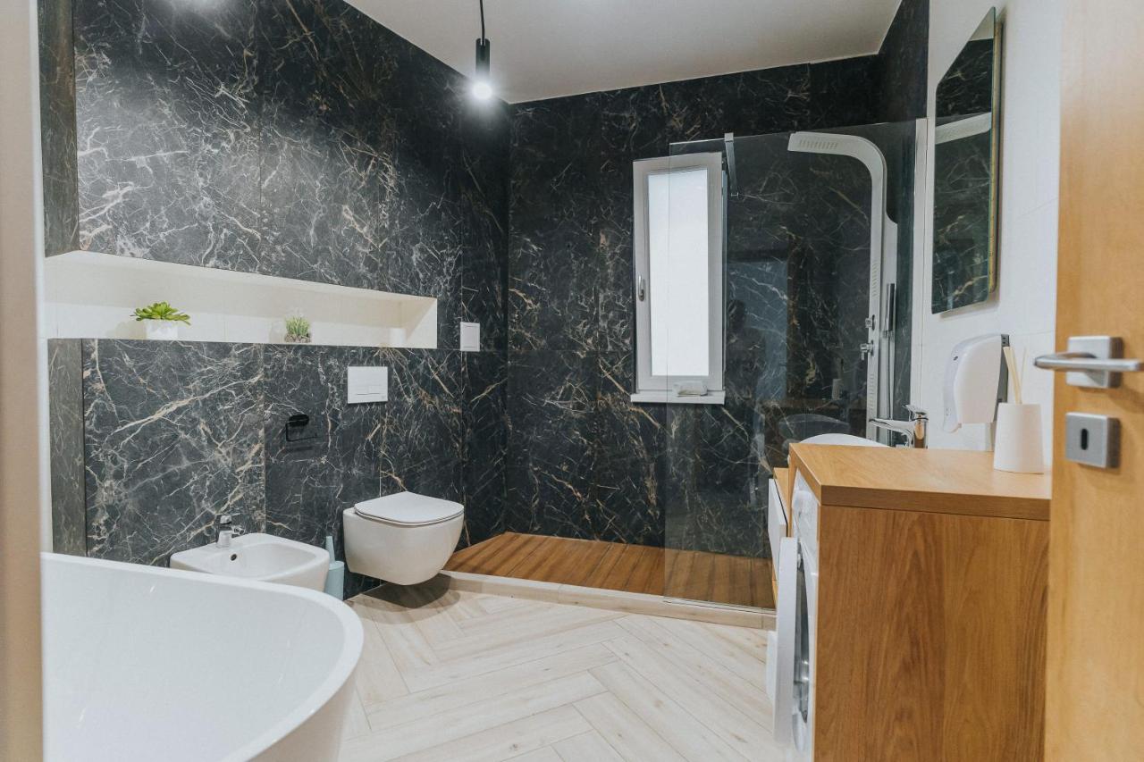 Urban Safari At Eas Residence Oradea Ngoại thất bức ảnh